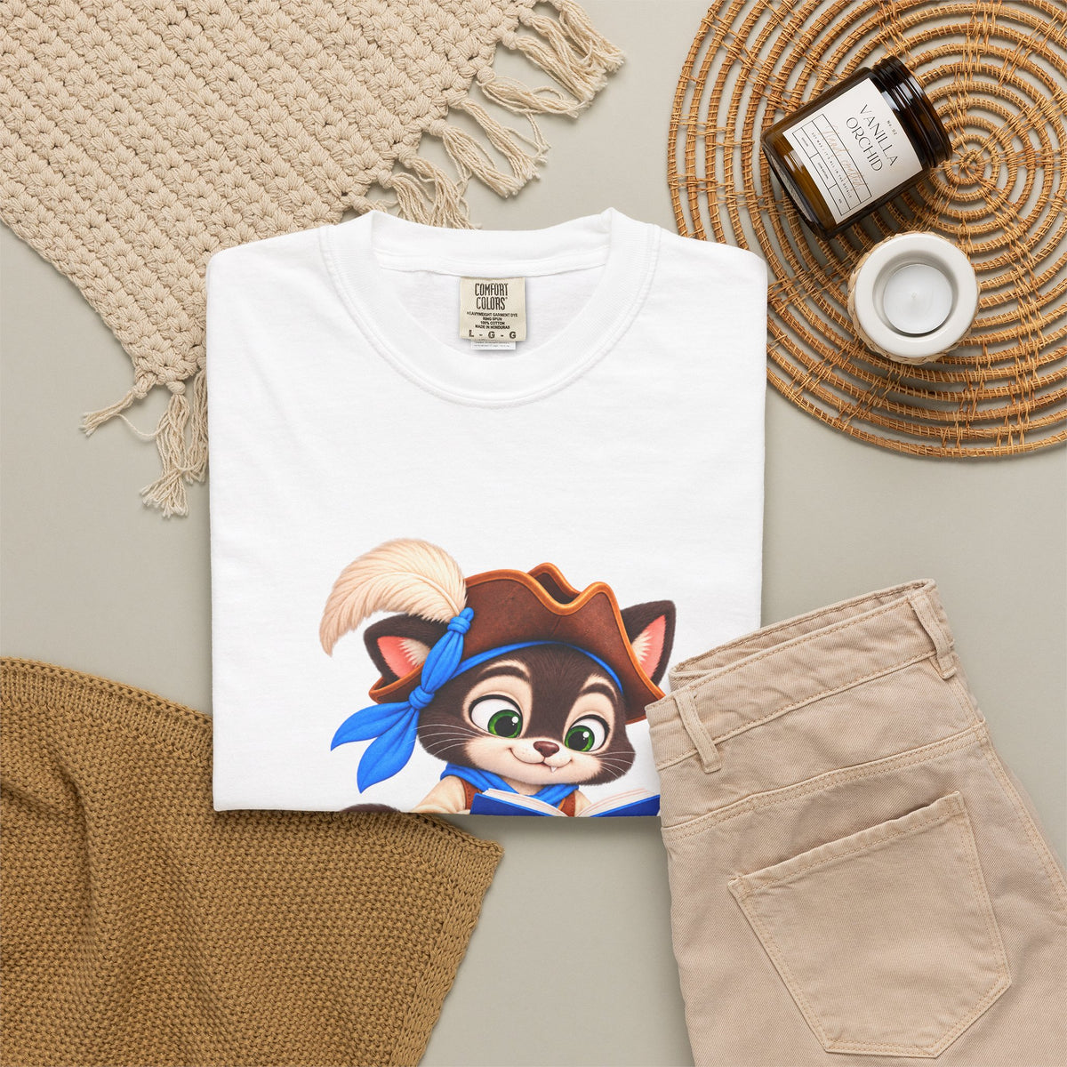 Piratita The Blue Notebook Unisex T-Shirt | El Universo de Kahho